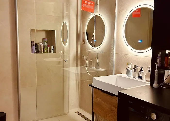 Brand New Flat With A Terrace Near Messe Apartamento *